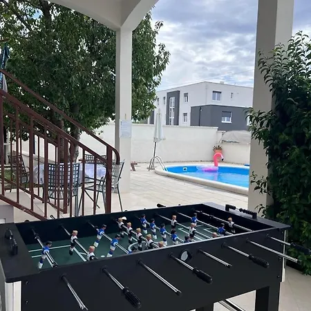 Hacienda Mia With Pool Holiday home Zadar