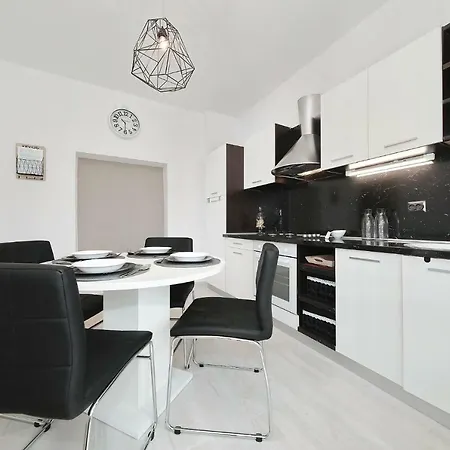 Hacienda Mia With Pool Holiday home Zadar