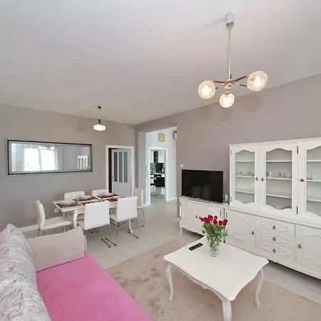 Hacienda Mia Excellent Holiday home Zadar
