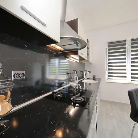 Hacienda Mia With Pool,bbq,free Parking * Задар