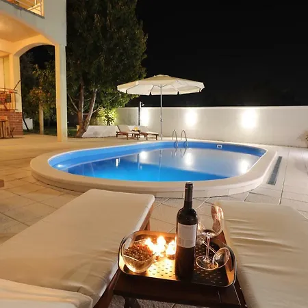 Hacienda Mia With Private Pool,Bbq,Parking