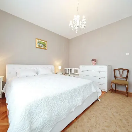 Hacienda Mia With Pool Holiday home *