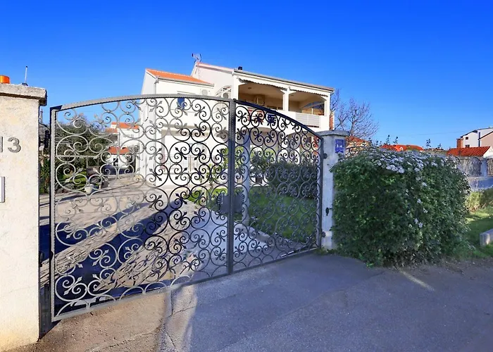 Holiday home Hacienda Mia With Pool,Bbq,Free Parking *