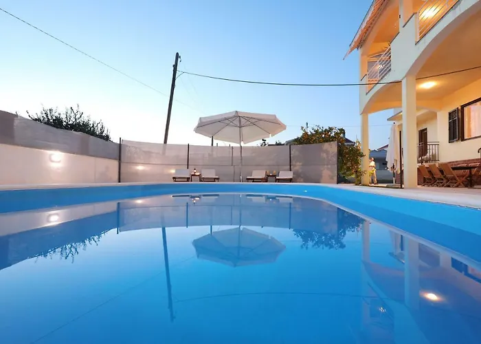 Holiday home Hacienda Mia With Pool,Bbq,Free Parking Zadar